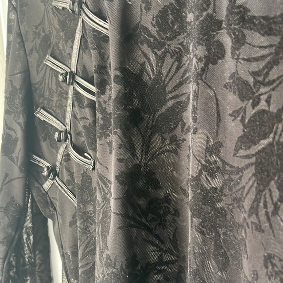 Lace cheongsam top - Picture 3 of 3